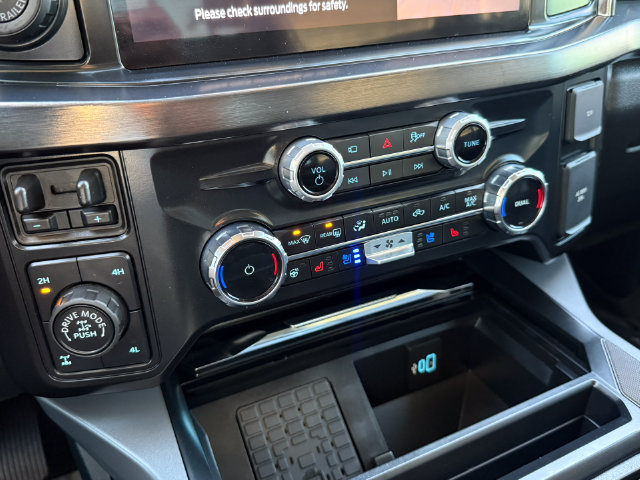 Used 2026 Ford F250 Lariat w/ Tremor Off-Road Package AWD/4WD image 27