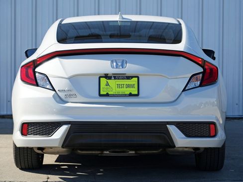 Used 2020 Honda Civic EX image 10