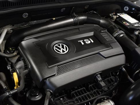 Used 2018 Volkswagen Jetta Sport FWD image 33