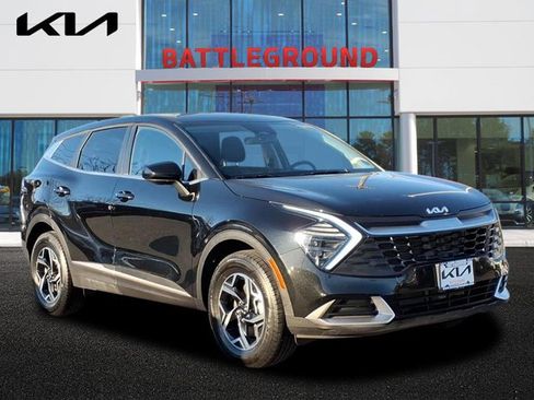 Certified 2024 Kia Sportage LX image 1