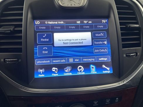 Used 2014 Chrysler 300 image 19