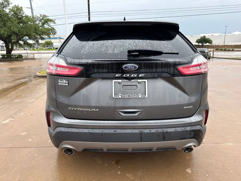 Used 2022 Ford Edge Titanium AWD/4WD image 6