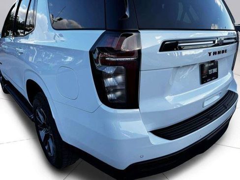 Used 2023 Chevrolet Tahoe Z71 w/ Luxury Package AWD/4WD image 17