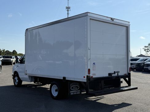 New 2026 Ford E-350 and Econoline 350 Super Duty w/ Power Equipment Group RWD image 7