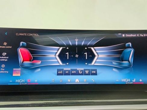 Used 2026 BMW X6 xDrive40i image 46