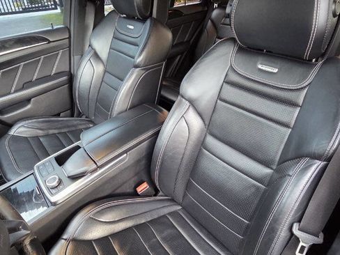 Used 2012 Mercedes-Benz ML 63 AMG 4MATIC image 16