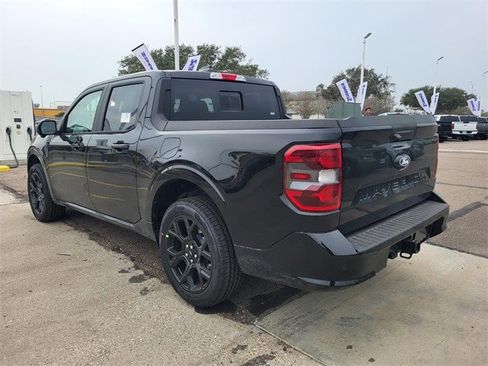 New 2026 Ford Maverick Lobo image 3