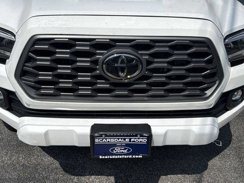 Used 2023 Toyota Tacoma TRD Sport AWD/4WD image 46