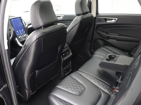 Used 2023 Ford Edge Titanium AWD/4WD image 10
