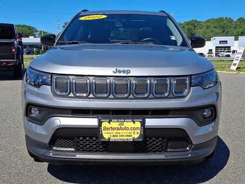 Certified 2022 Jeep Compass Latitude w/ Sun and Sound Group AWD/4WD image 2