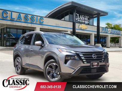 Used 2025 Nissan Rogue SV w/ SV Premium Package