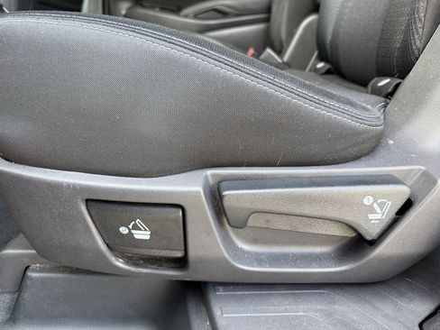 Used 2025 Subaru Ascent Premium AWD/4WD image 25