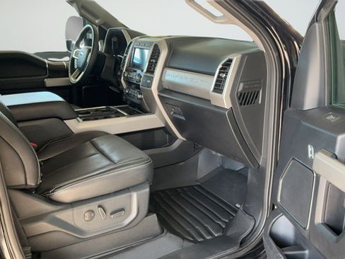 Used 2021 Ford F350 Lariat AWD/4WD image 24