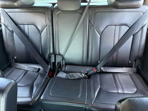 Used 2020 Ford Expedition Limited RWD image 8