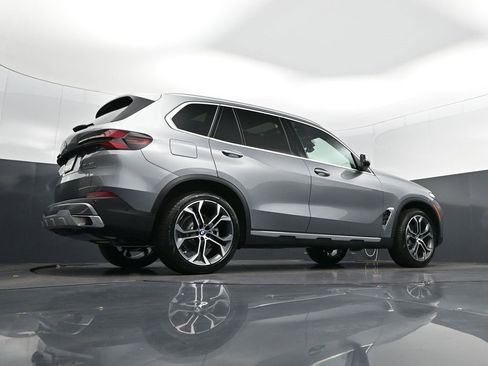 New 2026 BMW X5 sDrive40i image 43