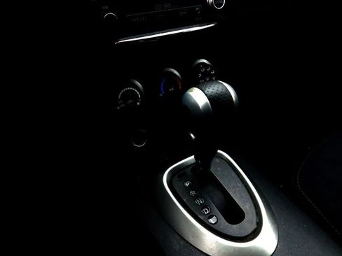 Used 2011 Nissan Rogue SV image 14