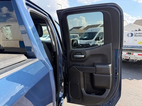 Used 2022 Chevrolet Silverado 1500 LT AWD/4WD image 48