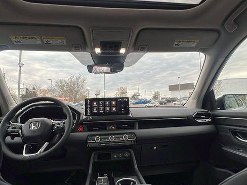 New 2026 Honda Pilot Touring image 22