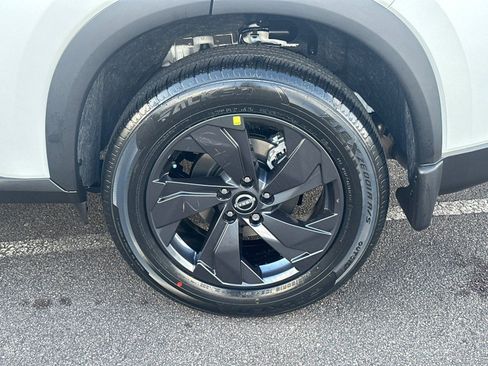 New 2026 Nissan Rogue SV FWD image 20