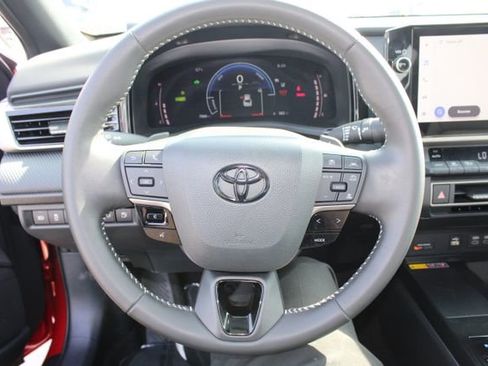 Used 2025 Toyota Camry SE w/ Multimedia Upgrade Package image 16