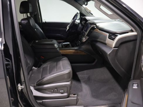 Used 2019 GMC Yukon XL Denali AWD/4WD image 23