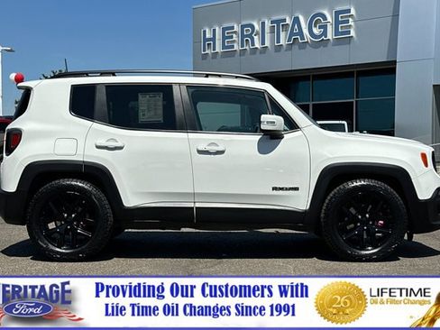 Used 2018 Jeep Renegade Altitude image 3