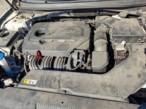 Used 2016 Hyundai Sonata Sport w/ Option Group 03 FWD image 29