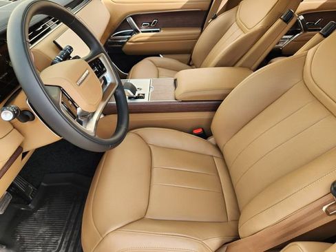 New 2026 Land Rover Range Rover Long Wheelbase SE AWD/4WD image 9