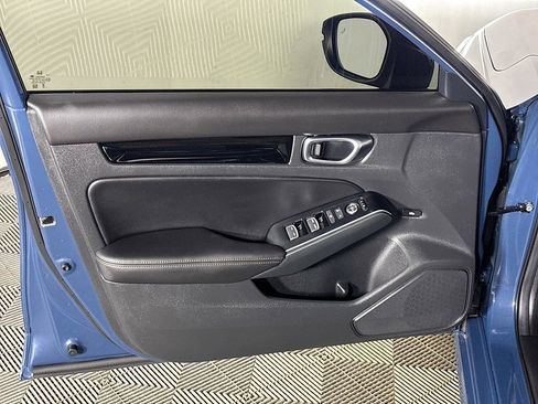 Used 2025 Honda Civic Sport image 10