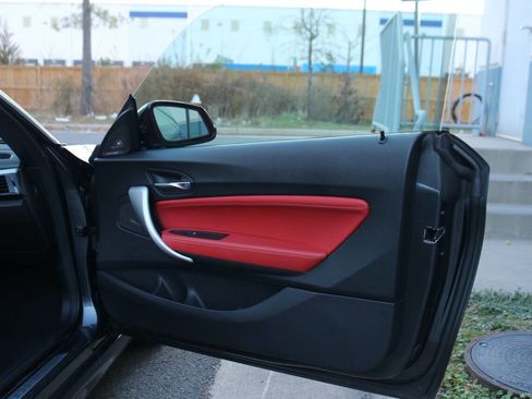 Used 2015 BMW M235i Convertible image 35