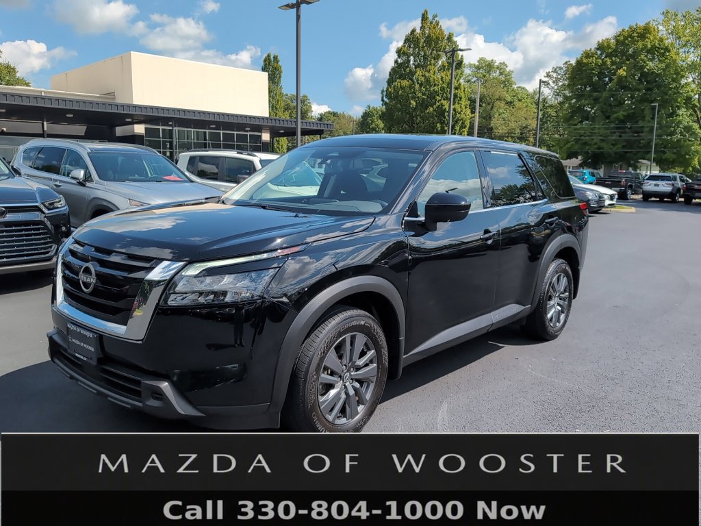 Used 2024 Nissan Pathfinder S AWD/4WD image 1