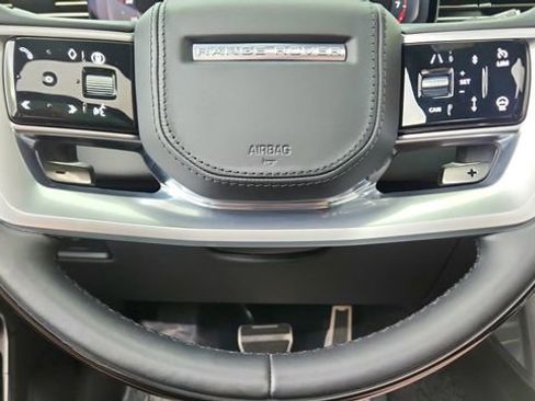 Used 2025 Land Rover Range Rover SE AWD/4WD image 38