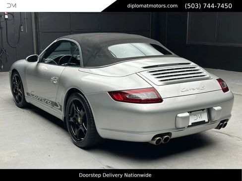Used 2008 Porsche 911 Carrera 4S image 9