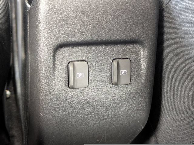 Used 2024 Nissan Kicks SR FWD image 15