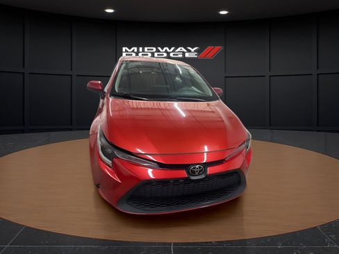 Used 2021 Toyota Corolla LE FWD image 5