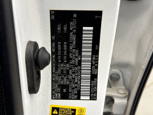 Used 2019 Toyota Highlander LE image 8