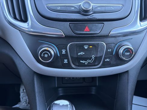 Certified 2020 Chevrolet Equinox LS w/ LS Convenience Package image 22