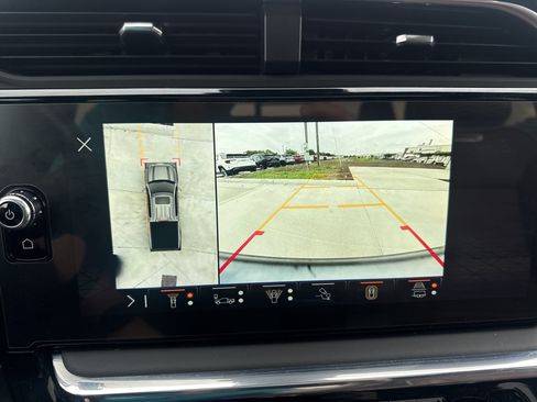 Used 2025 GMC Sierra 1500 Denali Ultimate AWD/4WD image 18