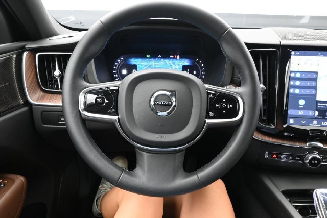 Used 2024 Volvo XC60 B5 Ultimate w/ Protection Package Premier AWD/4WD image 24