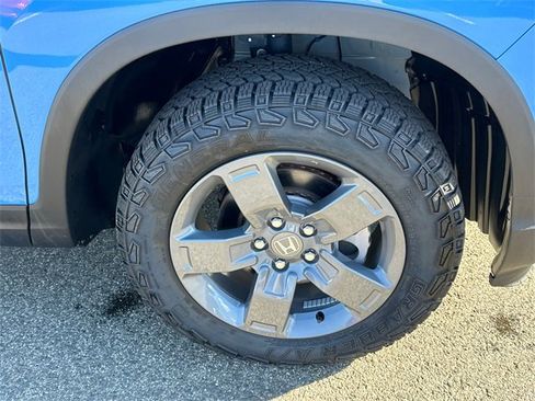 Used 2025 Honda Ridgeline TrailSport image 7