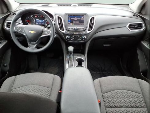 Certified 2024 Chevrolet Equinox LT w/ LPO, Floor Liner Package image 4