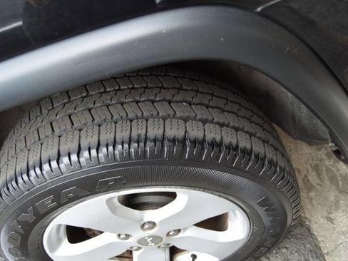 Used 2012 Jeep Grand Cherokee Laredo image 39