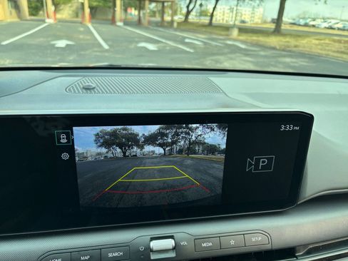 Used 2025 Kia K4 LXS image 17