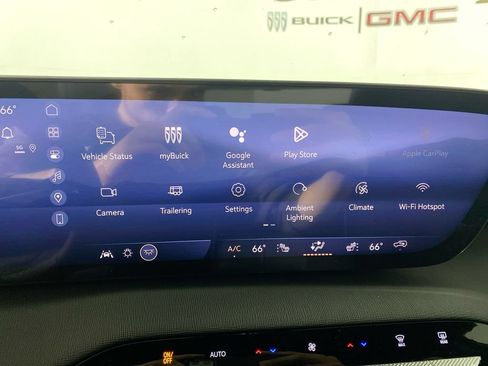 Used 2026 Buick Enclave Preferred w/ Power Package FWD image 16