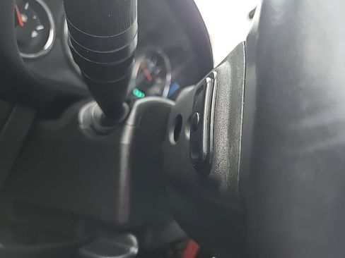 Used 2015 Jeep Wrangler Unlimited Sahara w/ Connectivity Group image 44