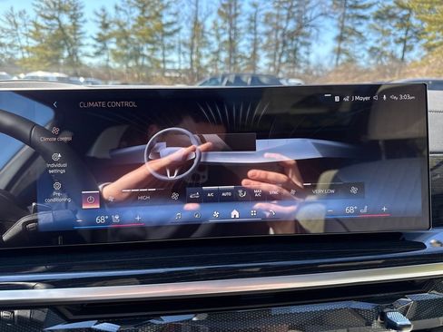 New 2026 BMW X7 xDrive40i w/ M Sport Package AWD/4WD image 20