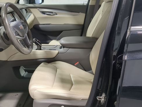 Used 2018 Cadillac XT5 Luxury w/ LPO, Wheel Lock Package image 29