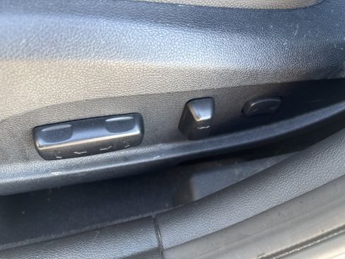 Used 2013 Hyundai Sonata Limited w/ Premium Pkg image 16