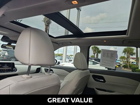 Used 2026 Nissan Rogue SV image 16