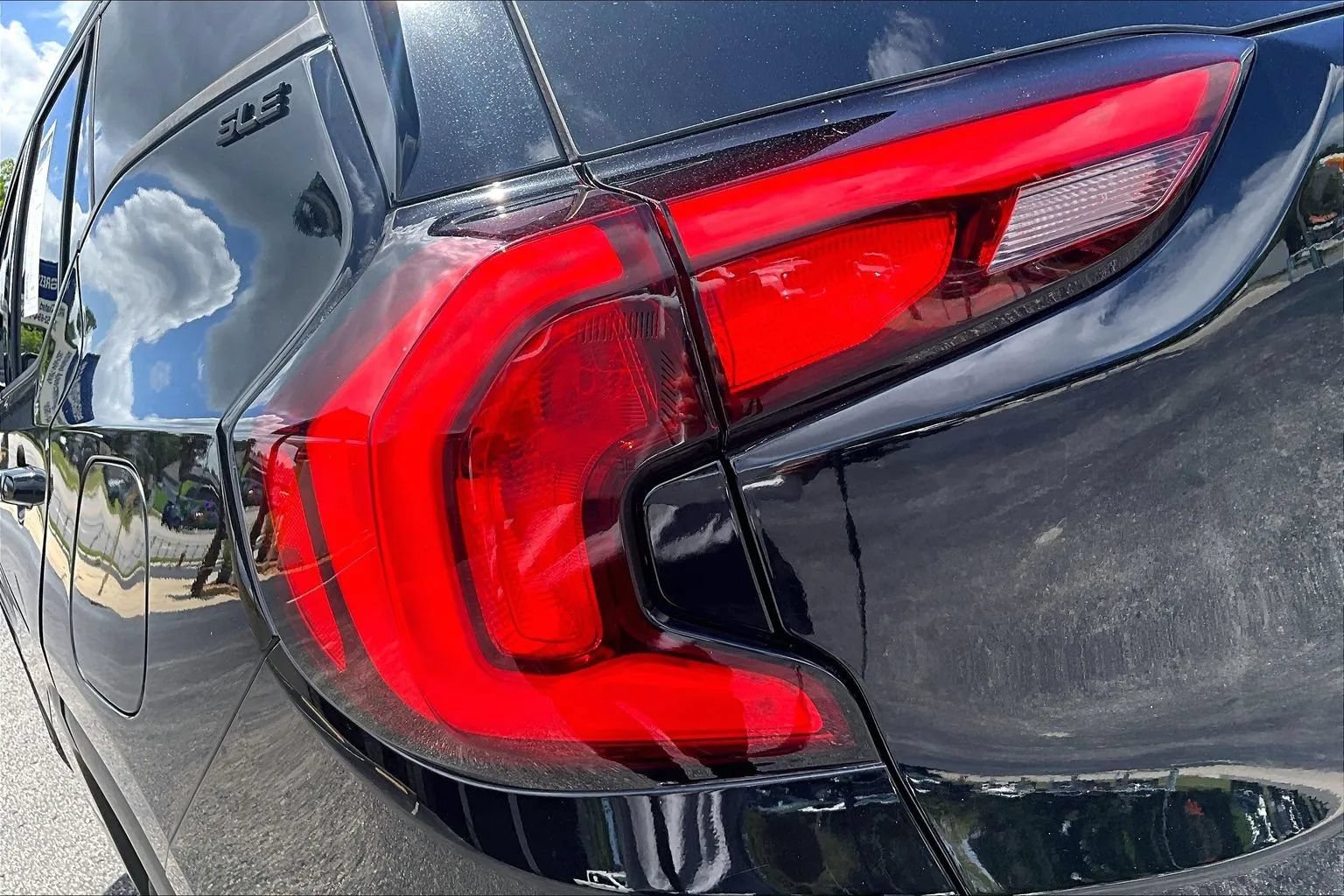 Used 2020 GMC Terrain SLE w/ Driver Convenience Package FWD image 31
